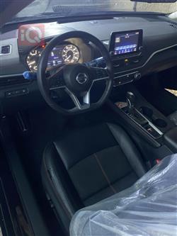 نيسان ألتيما